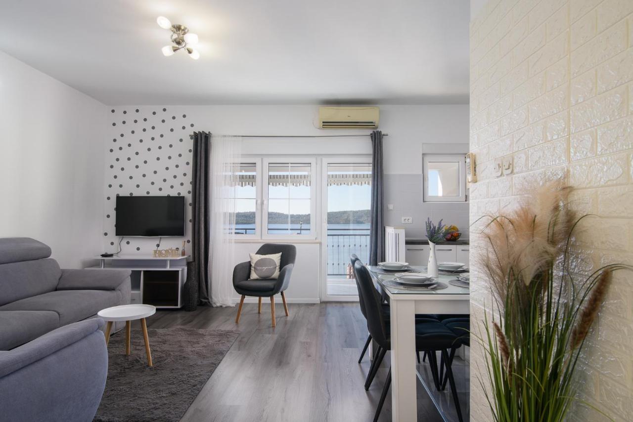 Apartment Kristina Трогір Екстер'єр фото