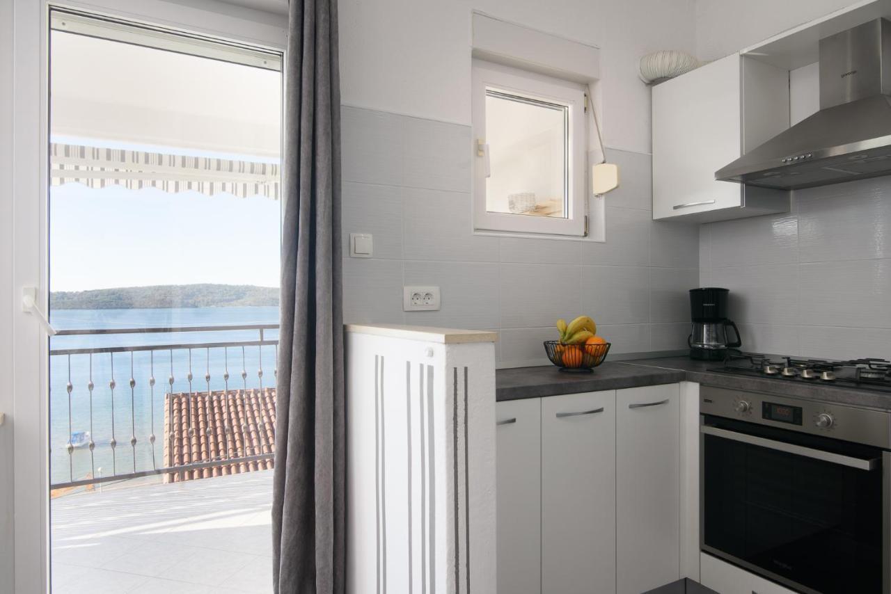Apartment Kristina Трогір Екстер'єр фото