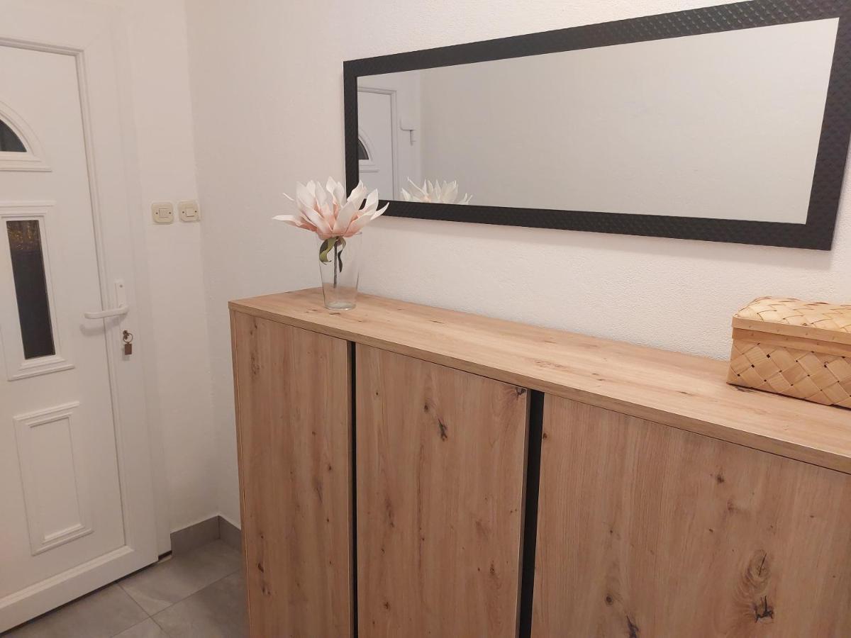 Apartment Kristina Трогір Екстер'єр фото